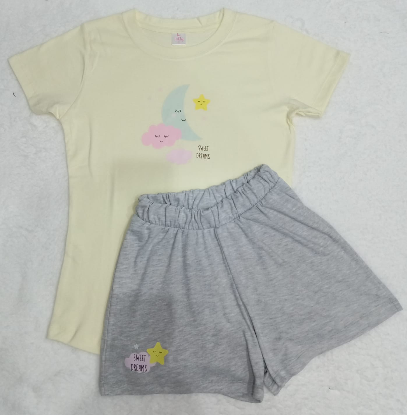 Pijama Luna crema | Tutty Store