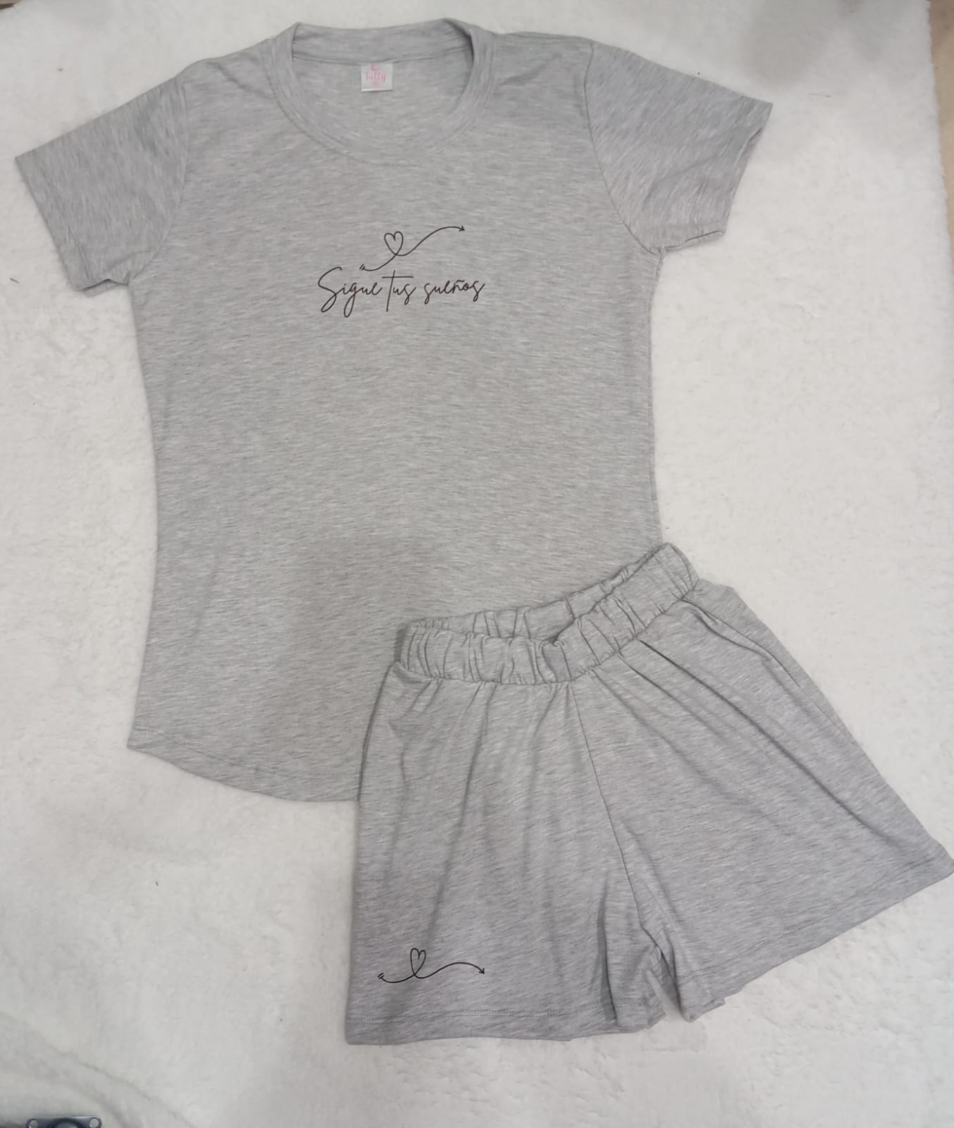 Pijama sigue tus sueños plomo entero | Tutty Store